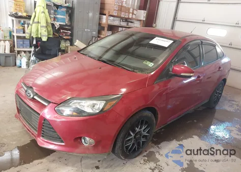 2012 Ford Focus Se из США, поврежденный, VIN 1FAHP3F21CL408816